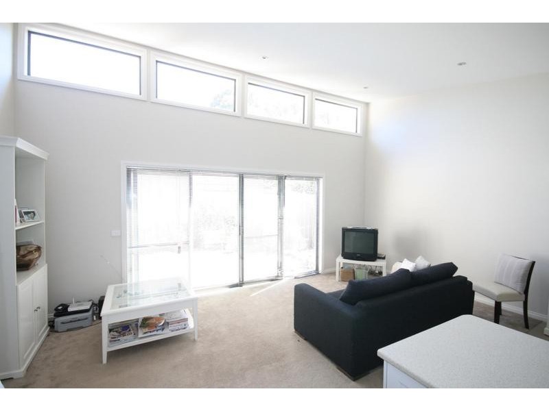 2/32 Spring Street, Torquay VIC 3228