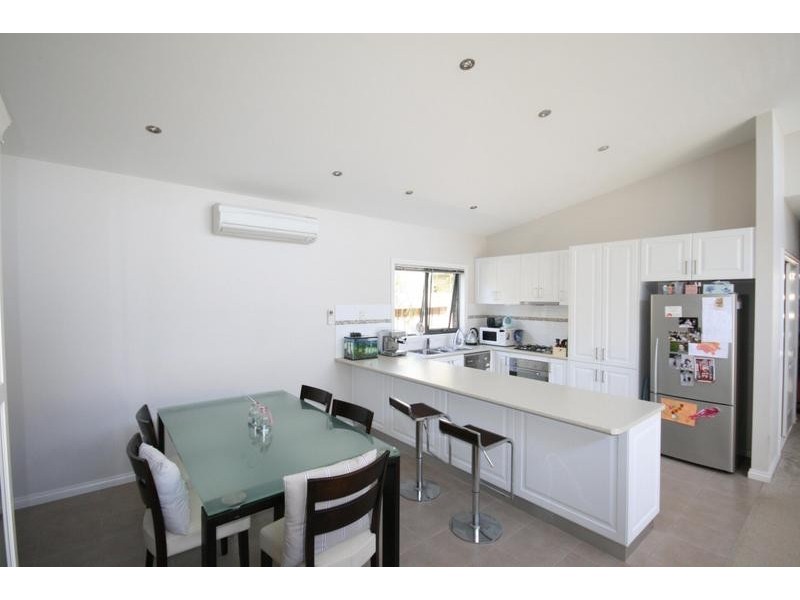 2/32 Spring Street, Torquay VIC 3228