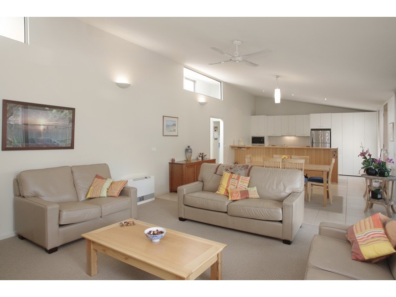 1A Central Avenue, Torquay VIC 3228