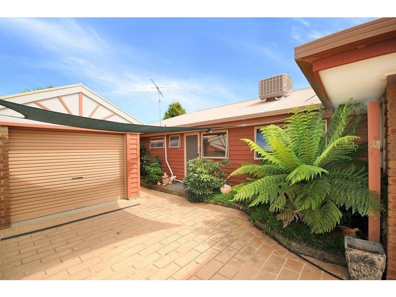 10 Lochard Drive, Torquay VIC 3228