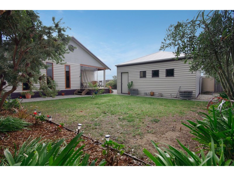 14 Lorama Street, Torquay VIC 3228