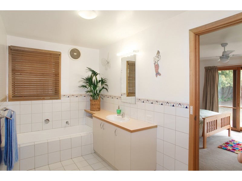 7 Elm Grove Court, Torquay VIC 3228