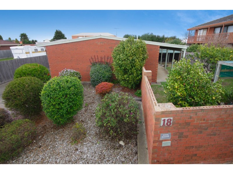 18 Aquilla Avenue, Torquay VIC 3228