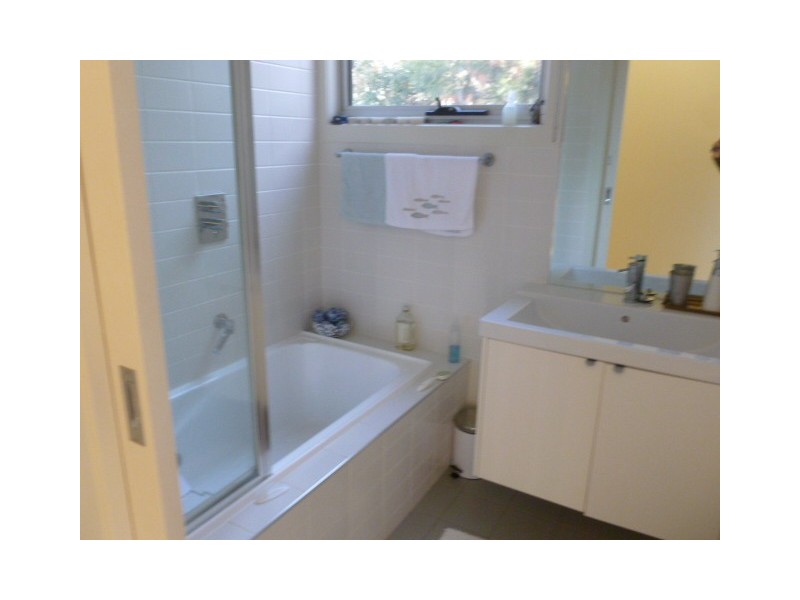 40 Loch Lomond Crescent, Torquay VIC 3228