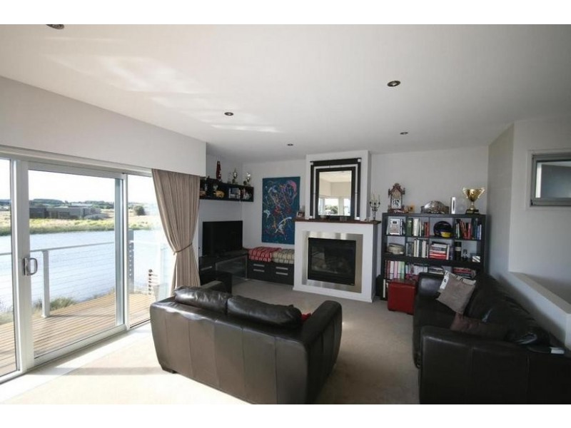 85 Sands Boulevard, Torquay VIC 3228