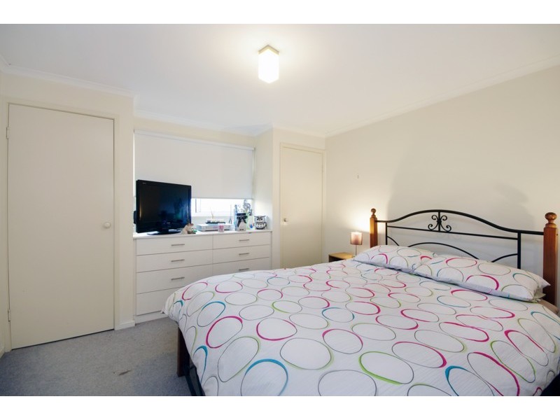 98 Beach Road, Torquay VIC 3228