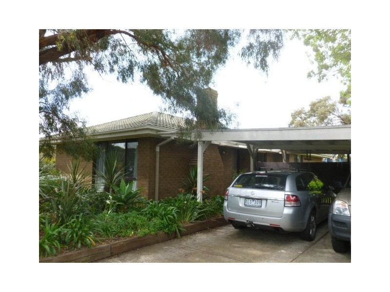 8 Endeavour Drive, Torquay VIC 3228