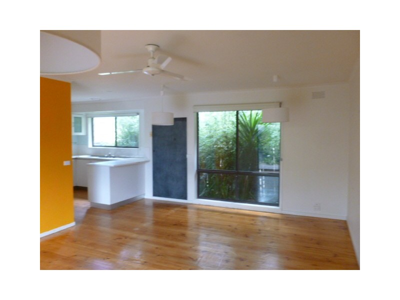 8 Endeavour Drive, Torquay VIC 3228