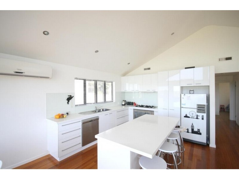 8 Millennium Way, Torquay VIC 3228