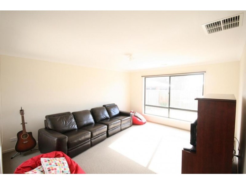 32 Sunnymead Avenue, Torquay VIC 3228