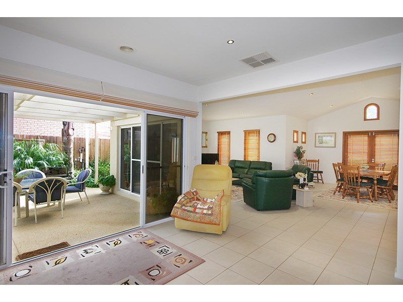 2 Ceduna Close, Torquay VIC 3228