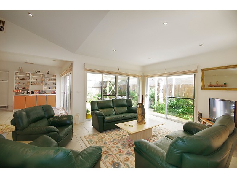 2 Ceduna Close, Torquay VIC 3228