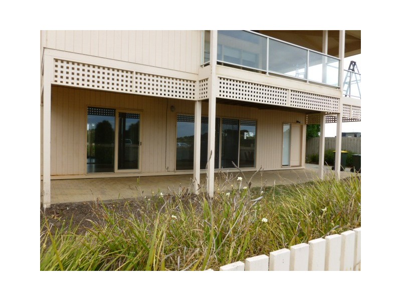 1/223 The Esplanade, Torquay VIC 3228