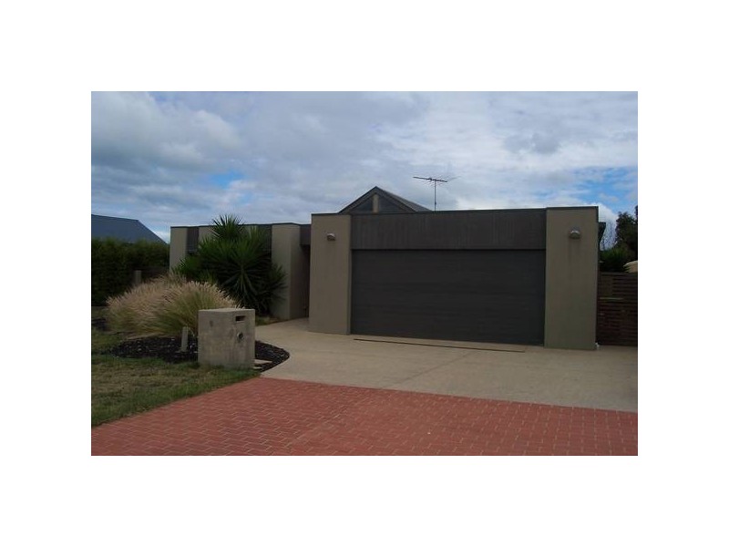 6 Ceduna Close, Torquay VIC 3228