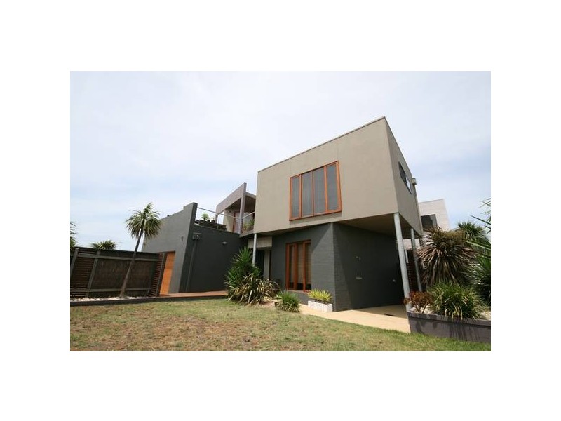 8 Ceduna Close, Torquay VIC 3228