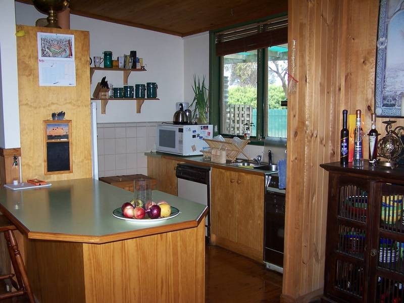 81 Grandview Road, Torquay VIC 3228