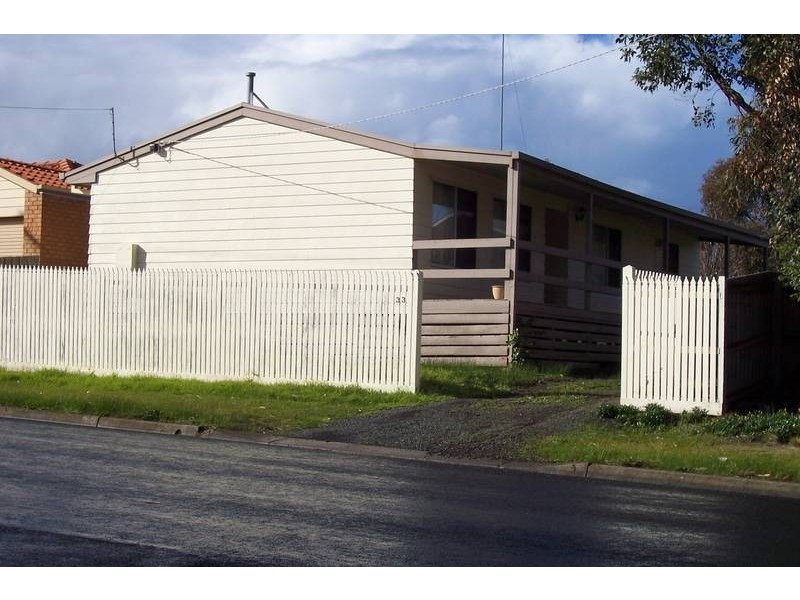 33 Torquay Boulevarde, Jan Juc VIC 3228
