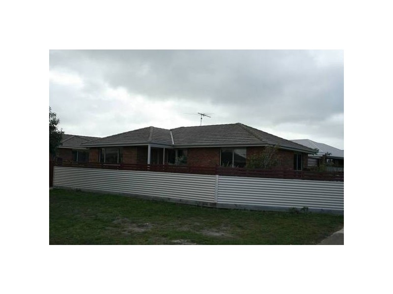 1/7 Golden Beach Way, Torquay VIC 3228