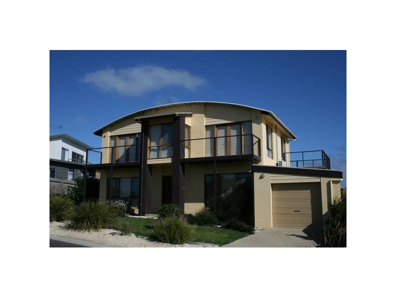 16 Banksia Close, Torquay VIC 3228