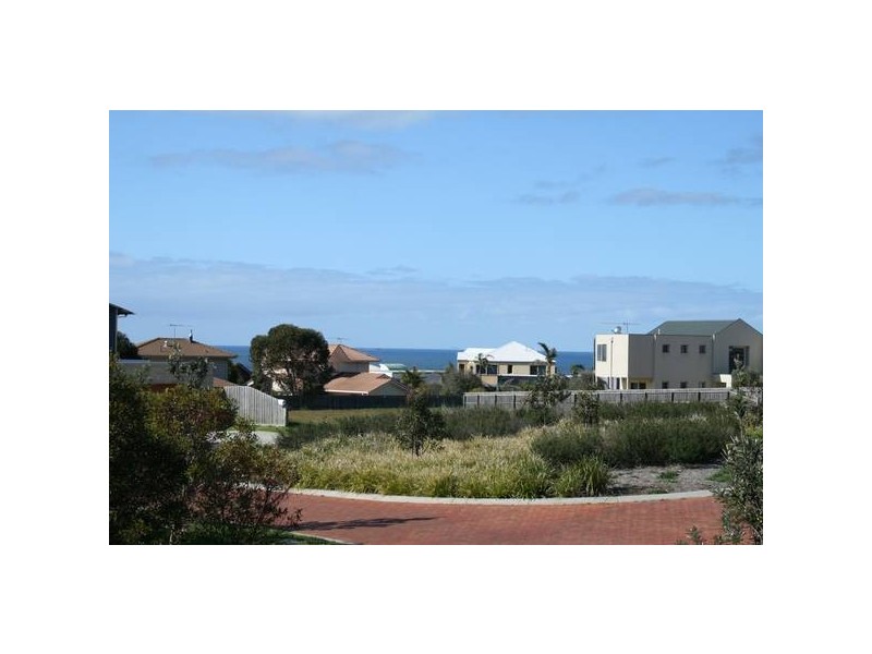 16 Banksia Close, Torquay VIC 3228