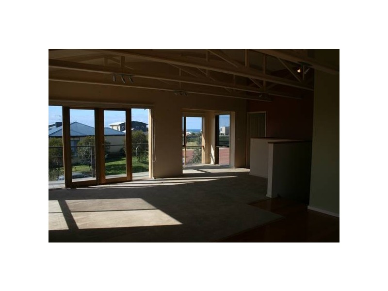 16 Banksia Close, Torquay VIC 3228