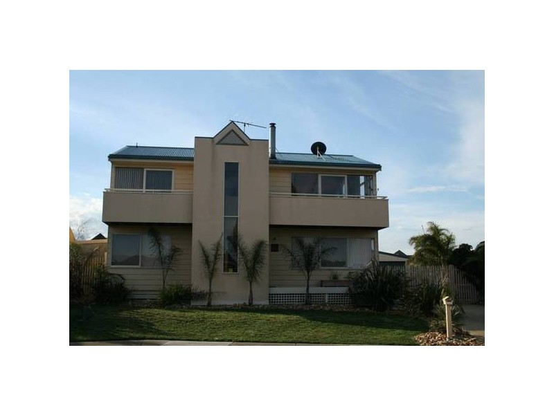 13 Grange Crescent, Torquay VIC 3228