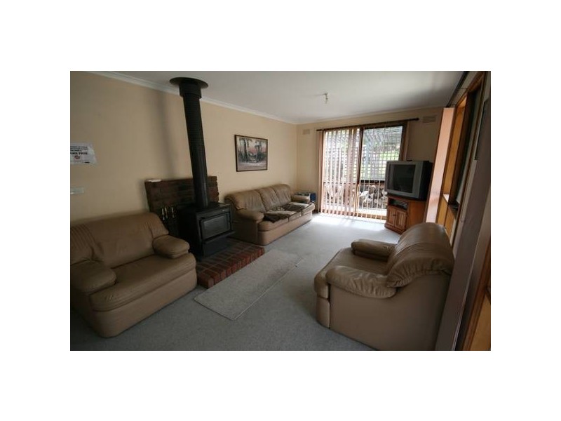 1 Kinloch Avenue, Jan Juc VIC 3228