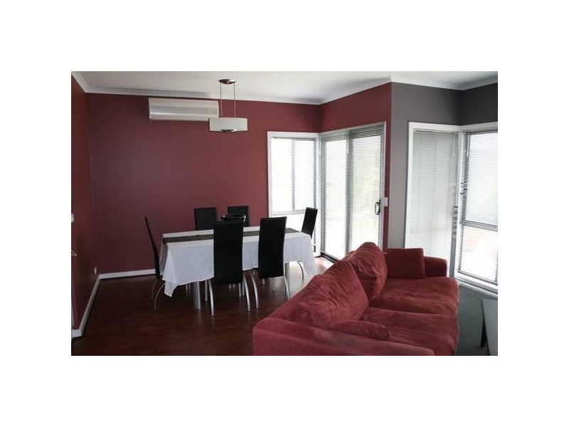 2/106 Beach Road, Torquay VIC 3228