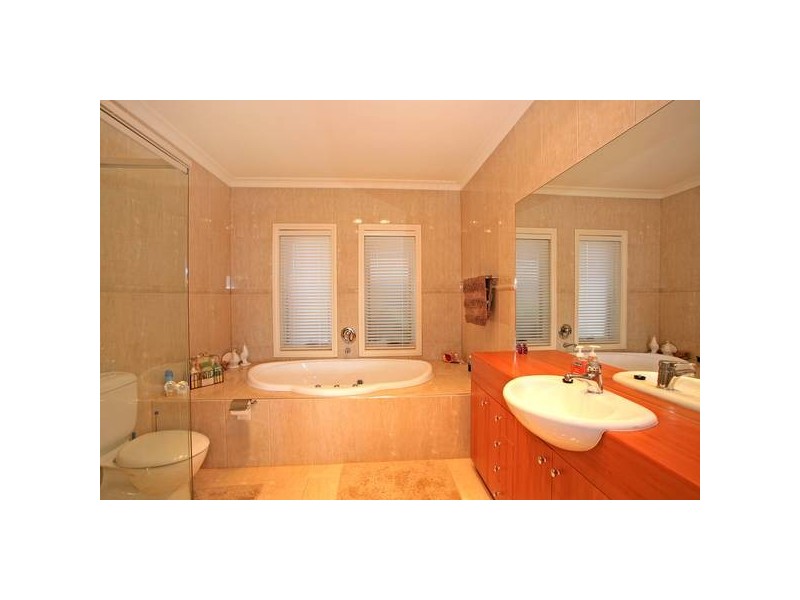 2 Parkview Court, Torquay VIC 3228