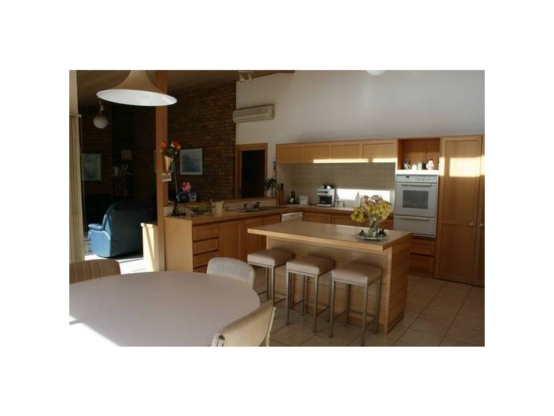 95 Coombes Rd, Torquay VIC 3228