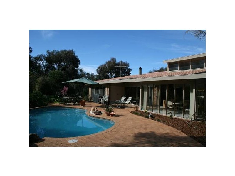 95 Coombes Rd, Torquay VIC 3228