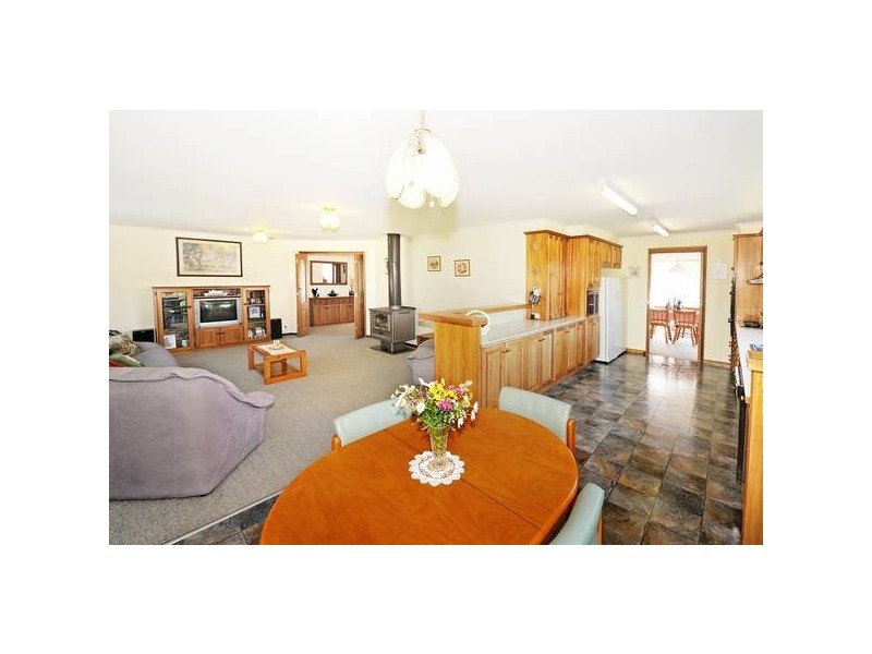 13 Kalkarra Crescent, Mount Duneed VIC 3216