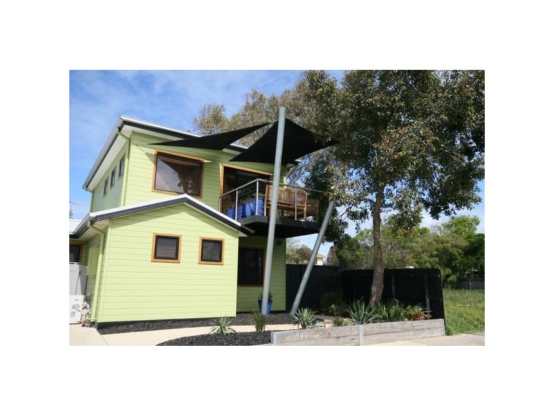 2A Aquilla Avenue, Torquay VIC 3228