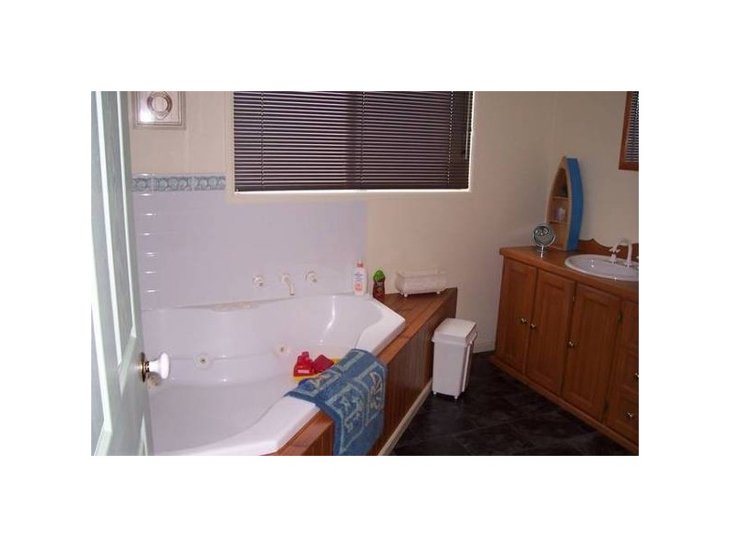 1 Hani Court, Torquay VIC 3228