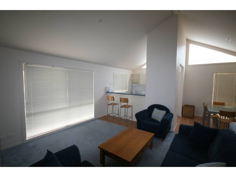 1/17 Island Drive, Torquay VIC 3228