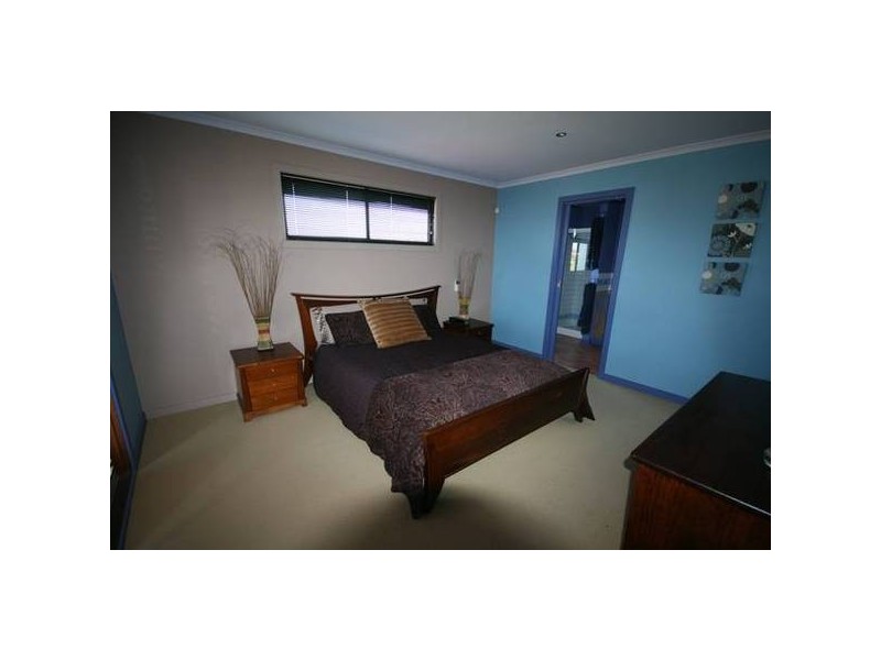 1 Norfolk Boulevard, Torquay VIC 3228