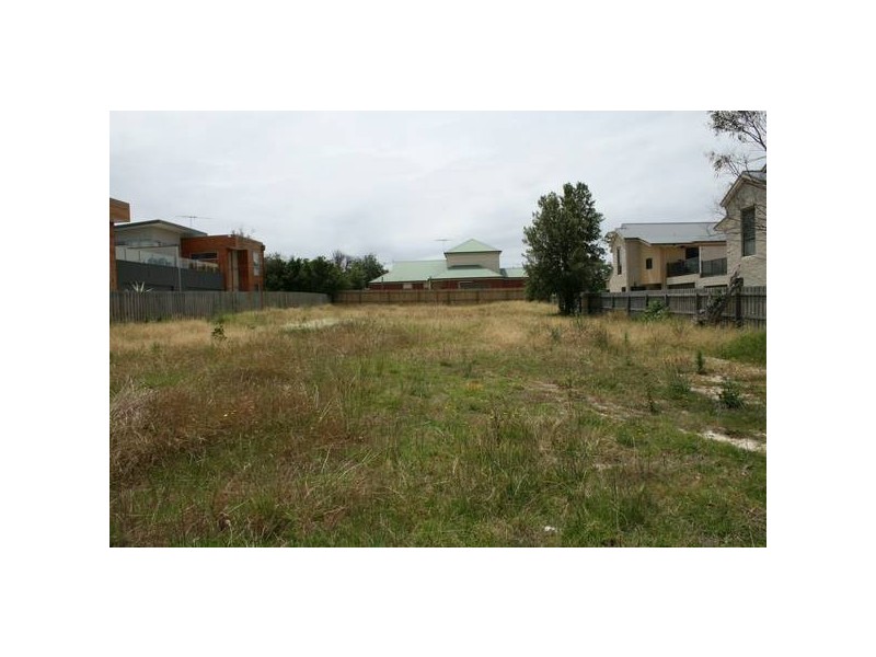 2 Anderson Street, Torquay VIC 3228
