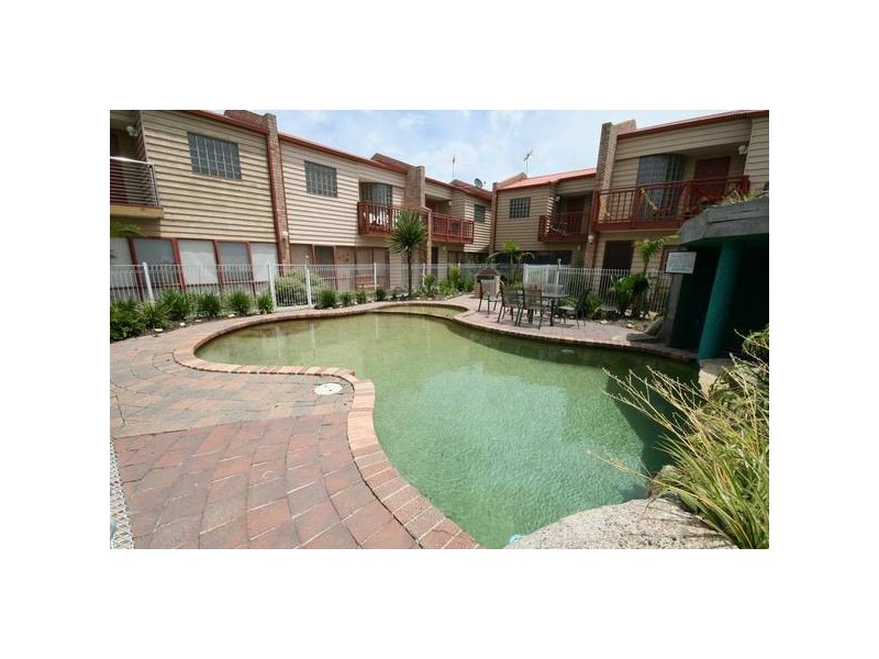 8/71 Geelong Road, Torquay VIC 3228