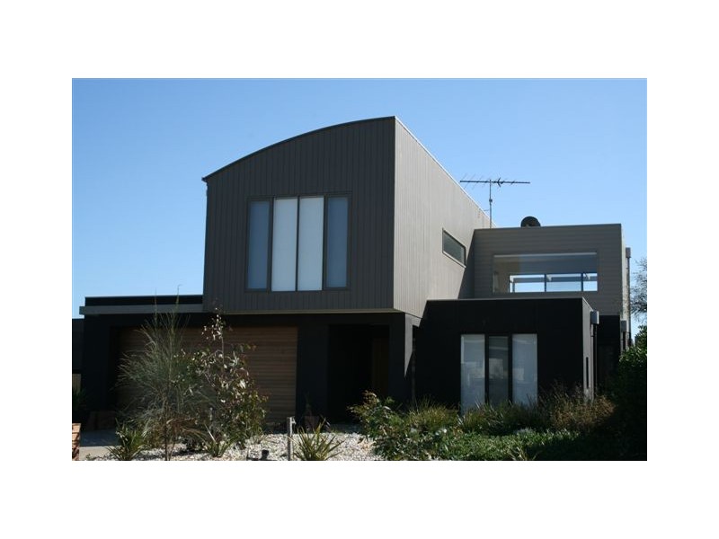 44 Loch Lomond Crescent, Torquay VIC 3228