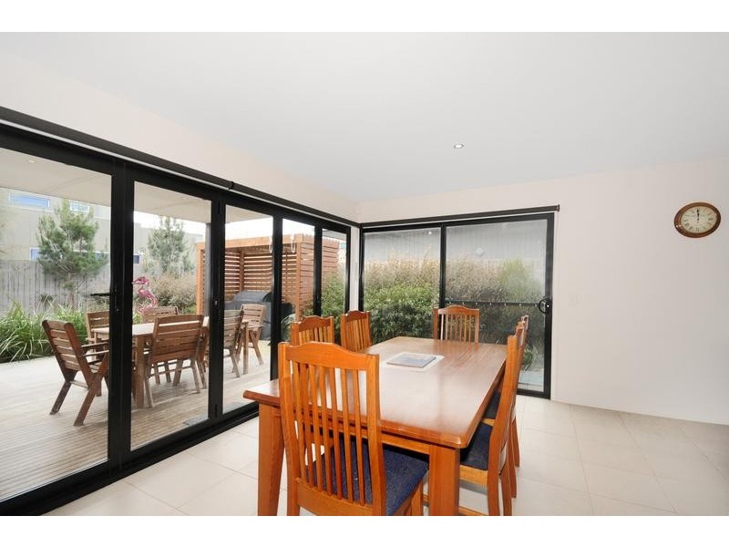 44 Loch Lomond Crescent, Torquay VIC 3228