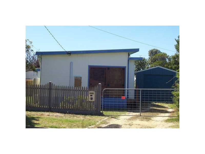 74 Beach Road, Torquay VIC 3228