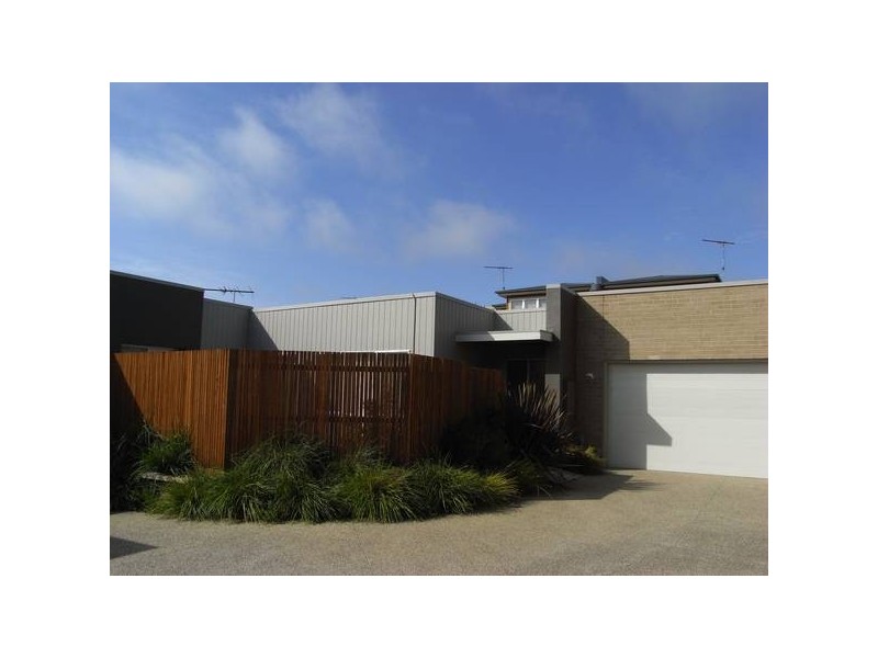 3/25 Zeally Bay Road, Torquay VIC 3228