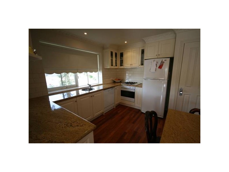 46 Pomora Avenue, Torquay VIC 3228