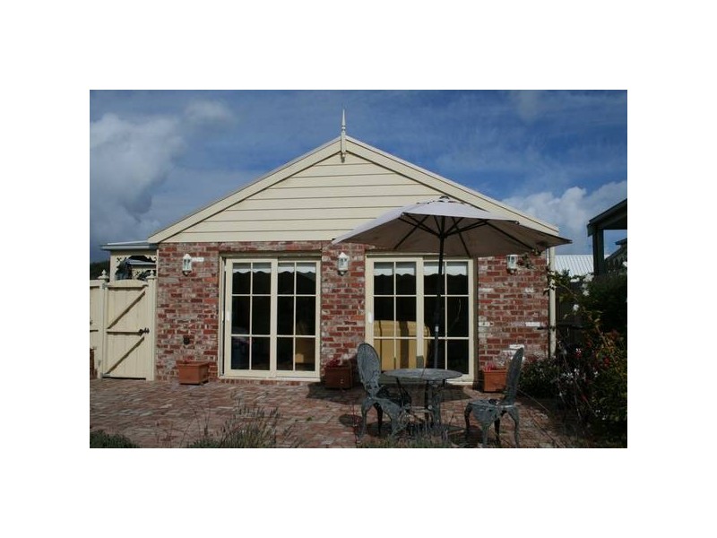 46 Pomora Avenue, Torquay VIC 3228