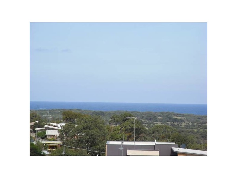 2 Fisho’s Drive, Torquay VIC 3228