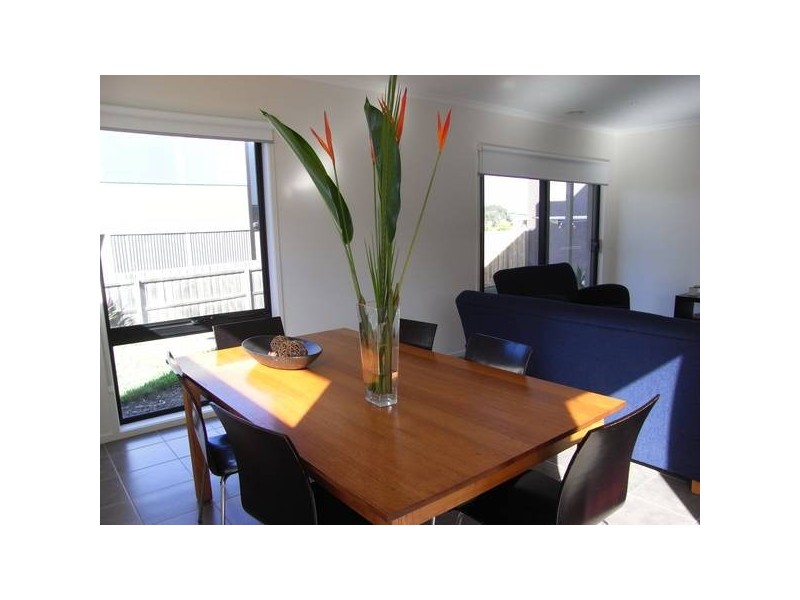 8 Baden Court, Torquay VIC 3228