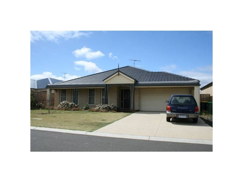 16 Seahaze Drive, Torquay VIC 3228