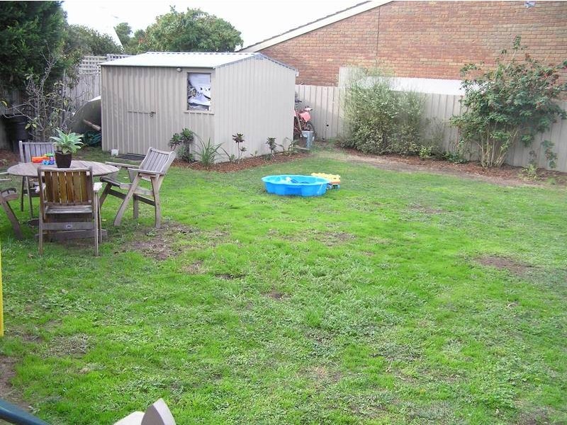2 Glaneuse Avenue, Torquay VIC 3228