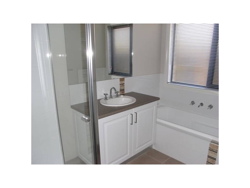 2/32 Spring Street, Torquay VIC 3228