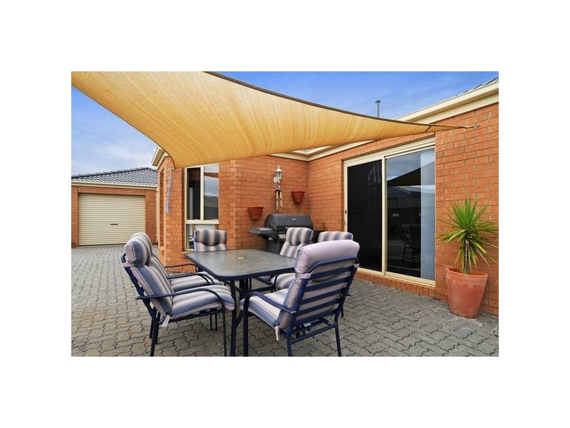 6 Norfolk Boulevard, Torquay VIC 3228